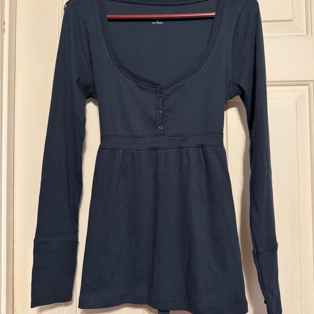 Hollister Navy Long-Sleeve Scoop Henley Top size m